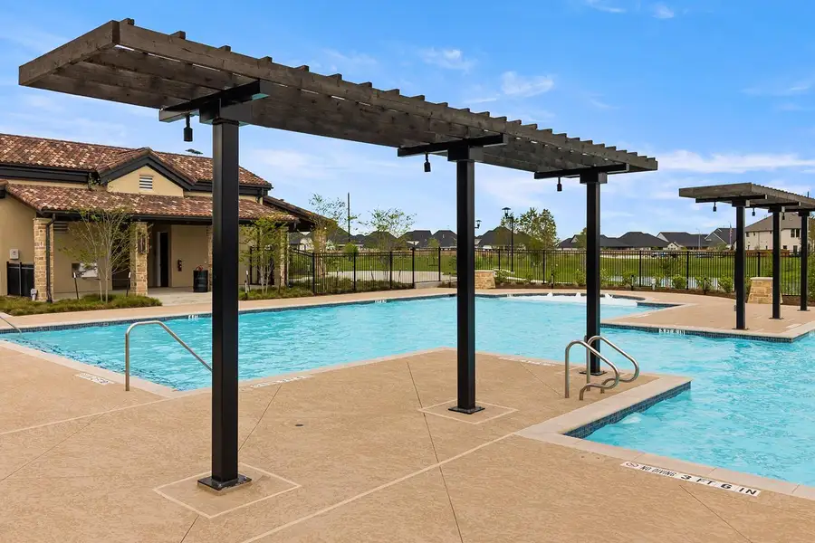 Community amenities in Dunham Pointe 50', Cypress (Image 25).