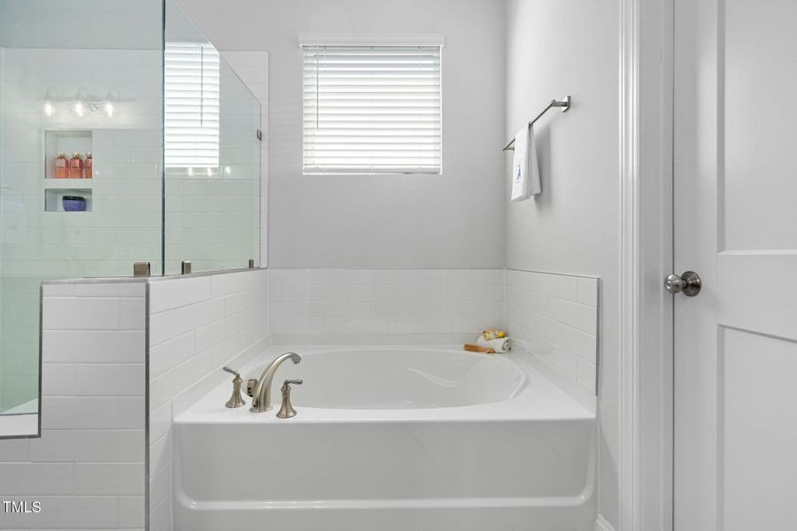 70-web-or-mls-321-falls-village-dr