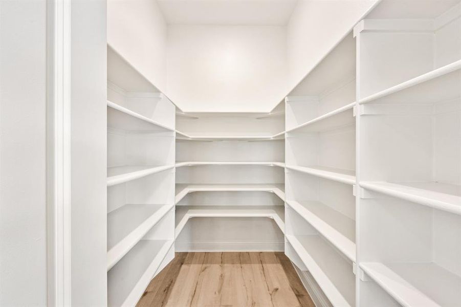 Spacious, unfurnished interior of a new home in Terracina, Rockwall (Image 33). Spacious, unfurnished interior of a new home in Terracina, Rockwall (Image 33).