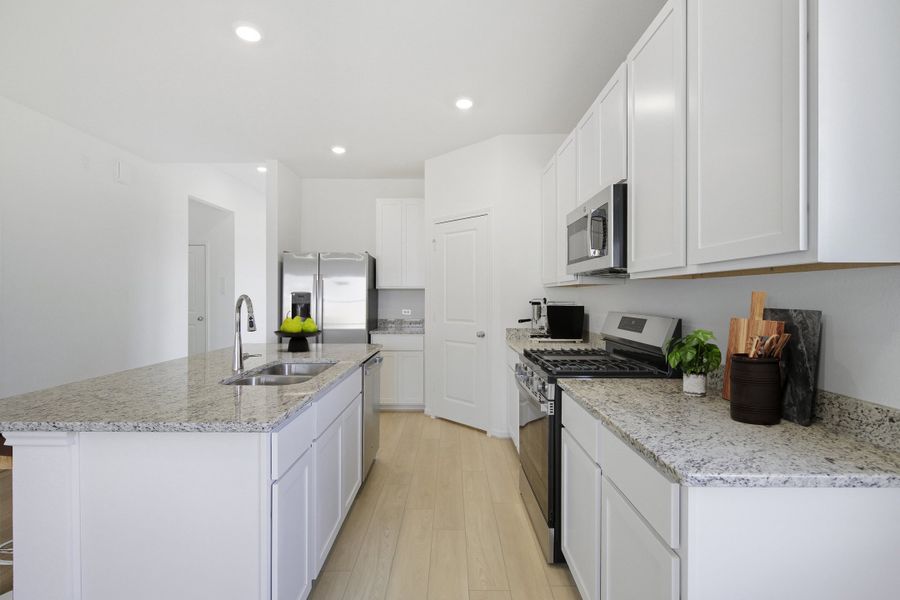 Representative furnished interior of a home built from the Barrett by Taylor Morrison in Bridge Creek 45s and 50s, Cypress (Image 6).