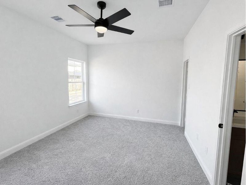 Spacious, unfurnished interior of a new home in Hill & Dale Ranch, Splendora (Image 6). Spacious, unfurnished interior of a new home in Hill & Dale Ranch, Splendora (Image 6).