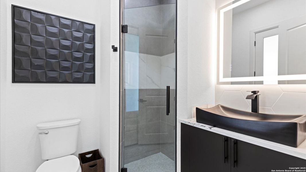 Furnished interior view inside a new home in , San Antonio (Image 38).