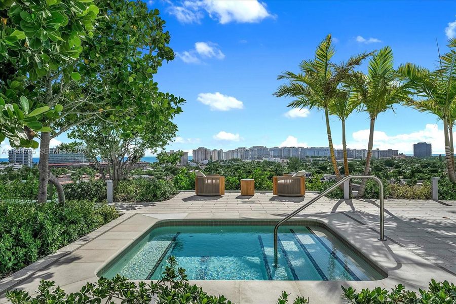 Community amenities in , Bay Harbor Islands (Image 43).