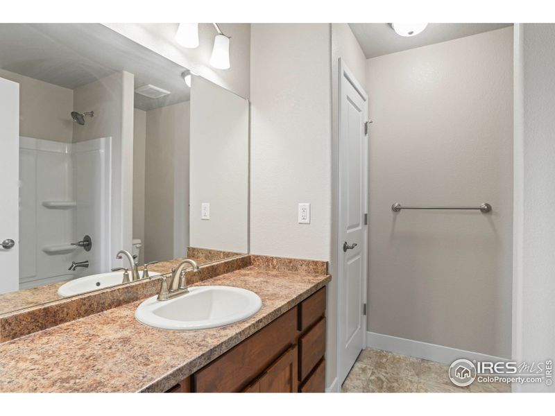 Furnished interior view inside a new home in Northridge Trails, Greeley (Image 9).