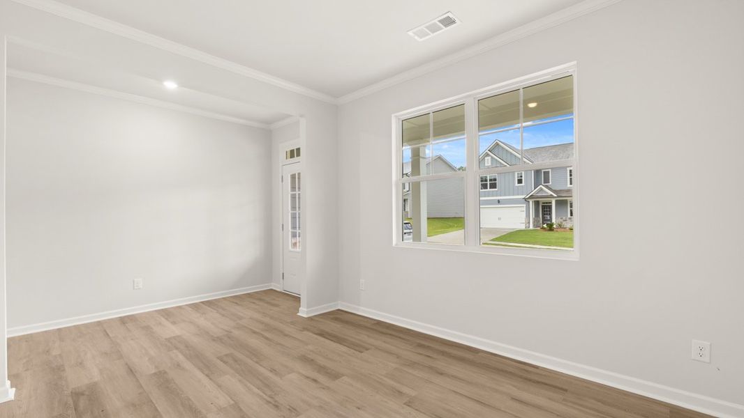 Representative unfurnished interior of a home built from the Hayden by D.R. Horton in Hamptons at Riverwood South, Dallas (Image 15).