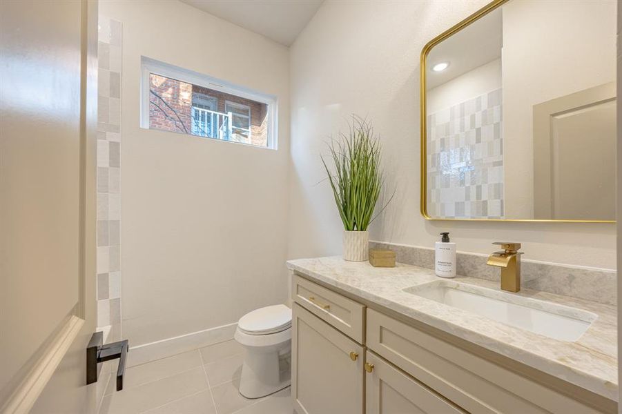 Furnished interior view inside a new home in , Fort Worth (Image 5). Furnished interior view inside a new home in , Fort Worth (Image 5).