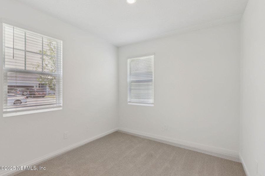 Spacious, unfurnished interior of a new home in Colbert Landings, Palm Coast (Image 12).
