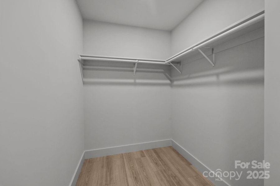 Image 43 of a home in .