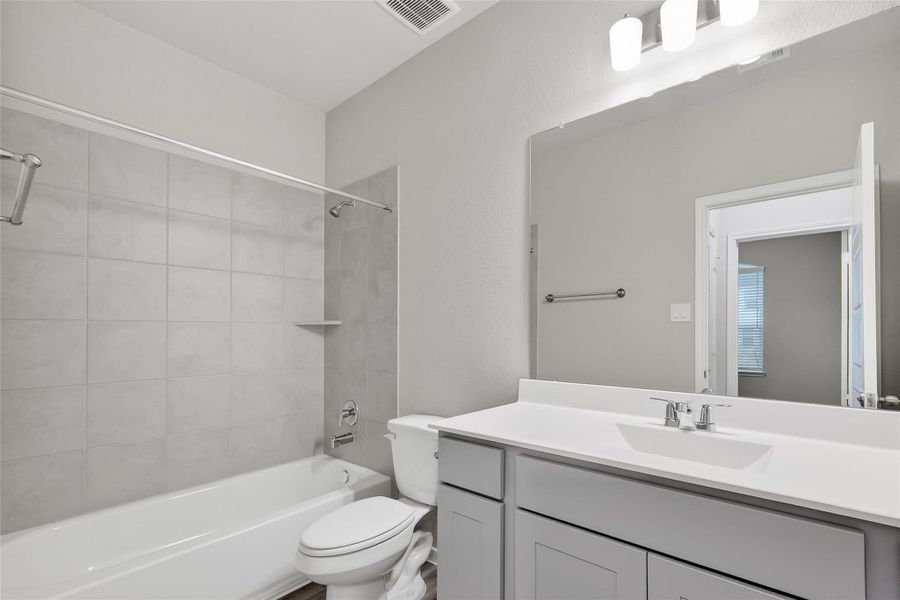 Furnished interior view inside a new home in Rollingbrook Estates, Baytown (Image 17).