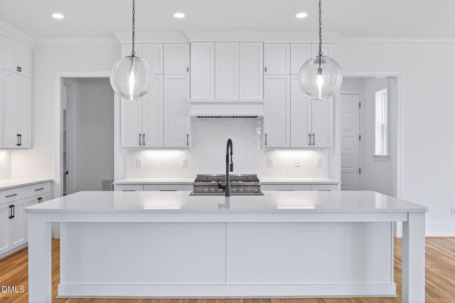 20-web-or-mls-7825 Penny Rd (12 of 70) 20-web-or-mls-7825 Penny Rd (12 of 70)