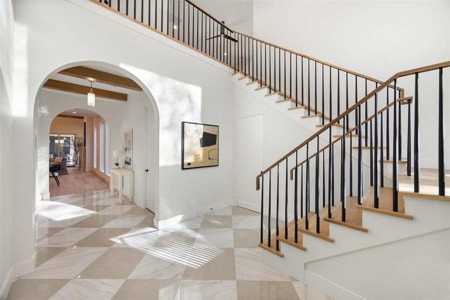 Spacious, unfurnished interior of a new home in , Dallas (Image 33).