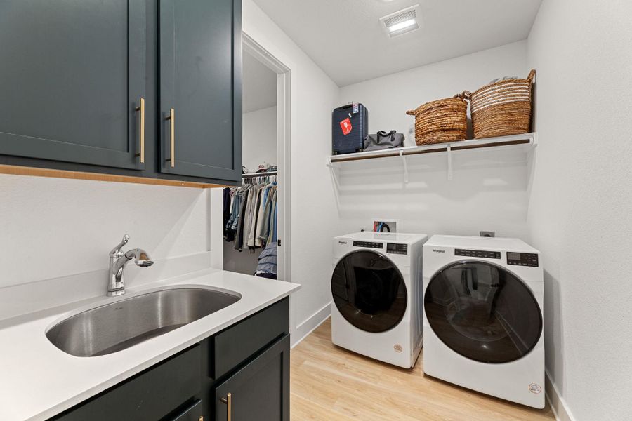 Image 33 of a home in . Image 33 of a home in .