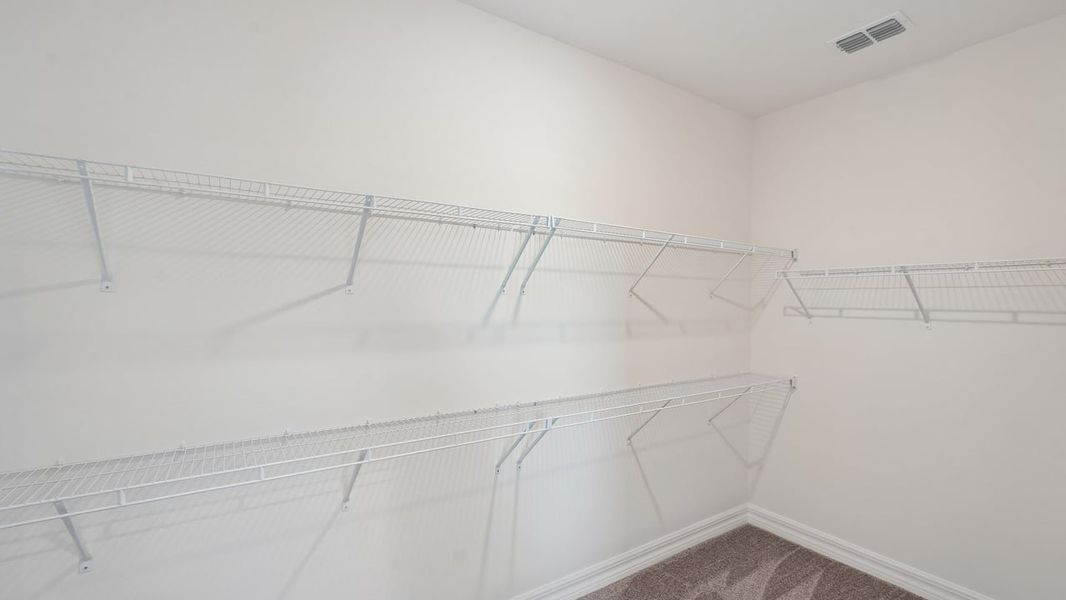 Spacious, unfurnished interior of a new home in Heritage Station, Punta Gorda (Image 38).