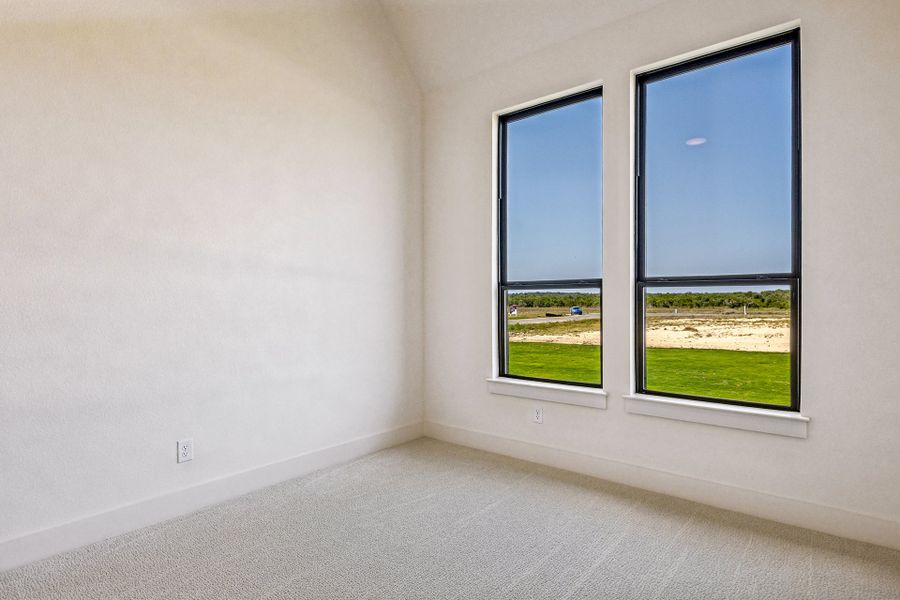 Spacious, unfurnished interior of a new home in Hilltop Ranch, Leander (Image 30).