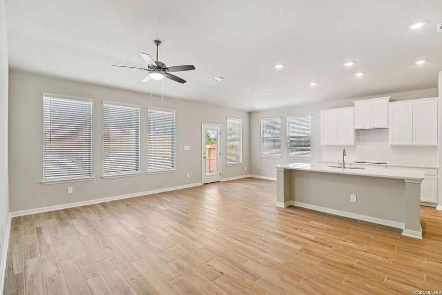 Spacious, unfurnished interior of a new home in Estancia Ranch - Classic Series, San Antonio (Image 30).