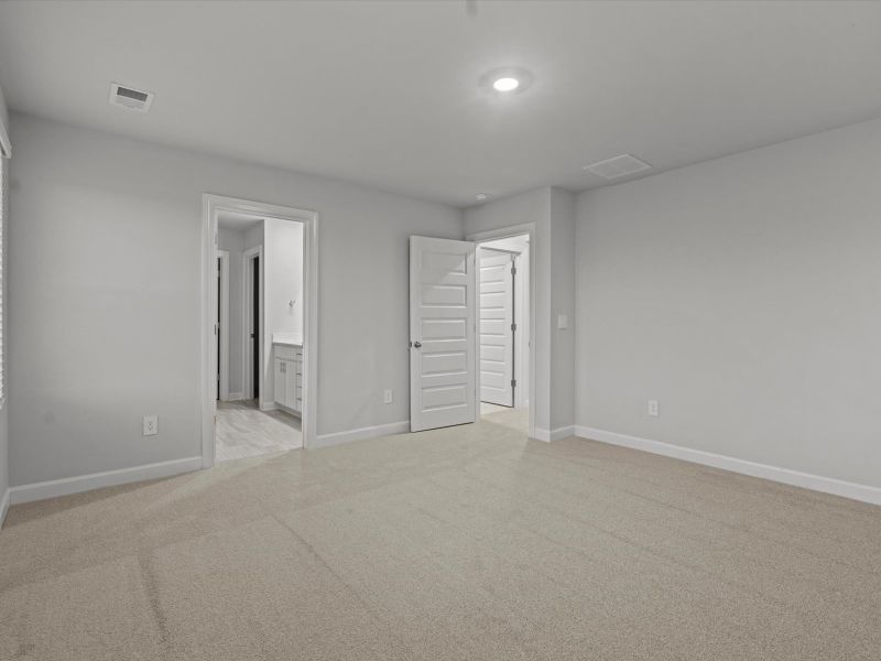 Spacious, unfurnished interior of a new home in The Farm at Wells Creek - Heritage Collection, Gray Court (Image 14). Spacious, unfurnished interior of a new home in The Farm at Wells Creek - Heritage Collection, Gray Court (Image 14).