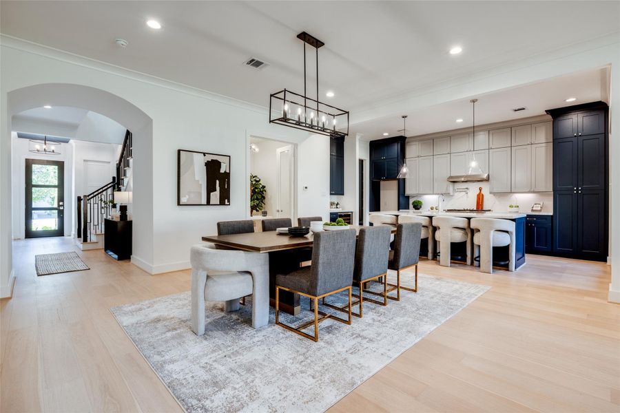 Image 33 of a home in .