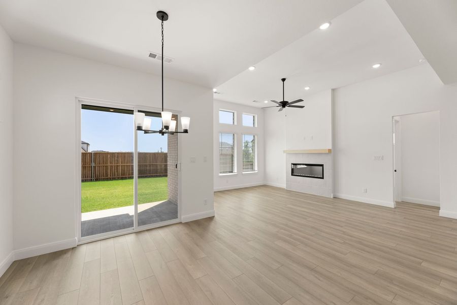 Spacious, unfurnished interior of a new home in Lily Creek at Sutton Fields, Aubrey (Image 23). Spacious, unfurnished interior of a new home in Lily Creek at Sutton Fields, Aubrey (Image 23).