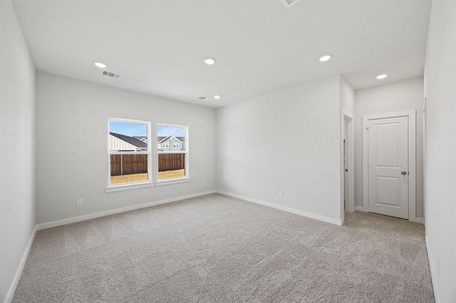 Spacious, unfurnished interior of a new home in Hickory Hill, Sherman (Image 14). Spacious, unfurnished interior of a new home in Hickory Hill, Sherman (Image 14).