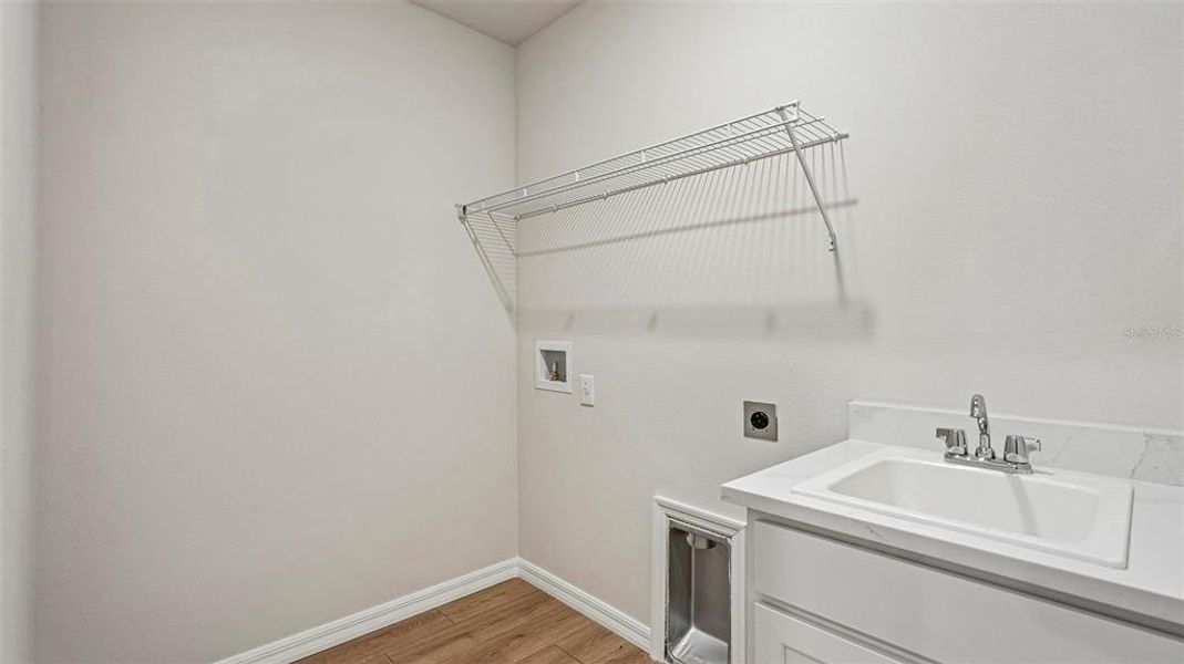 Spacious, unfurnished interior of a new home in Legacy Preserve, Parrish (Image 29). Spacious, unfurnished interior of a new home in Legacy Preserve, Parrish (Image 29).
