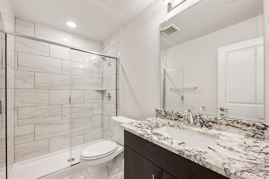 Furnished interior view inside a new home in Eagle Glen Elements, Alvarado (Image 9).