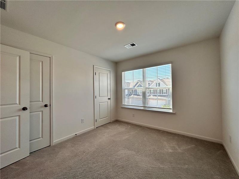 Spacious, unfurnished interior of a new home in , Suwanee (Image 50).