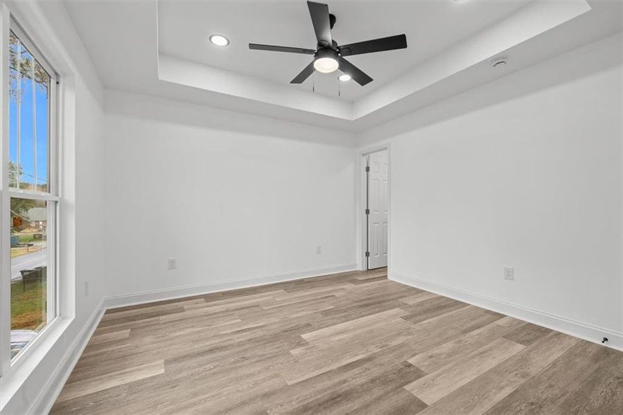 Spacious, unfurnished interior of a new home in , Calhoun (Image 13).
