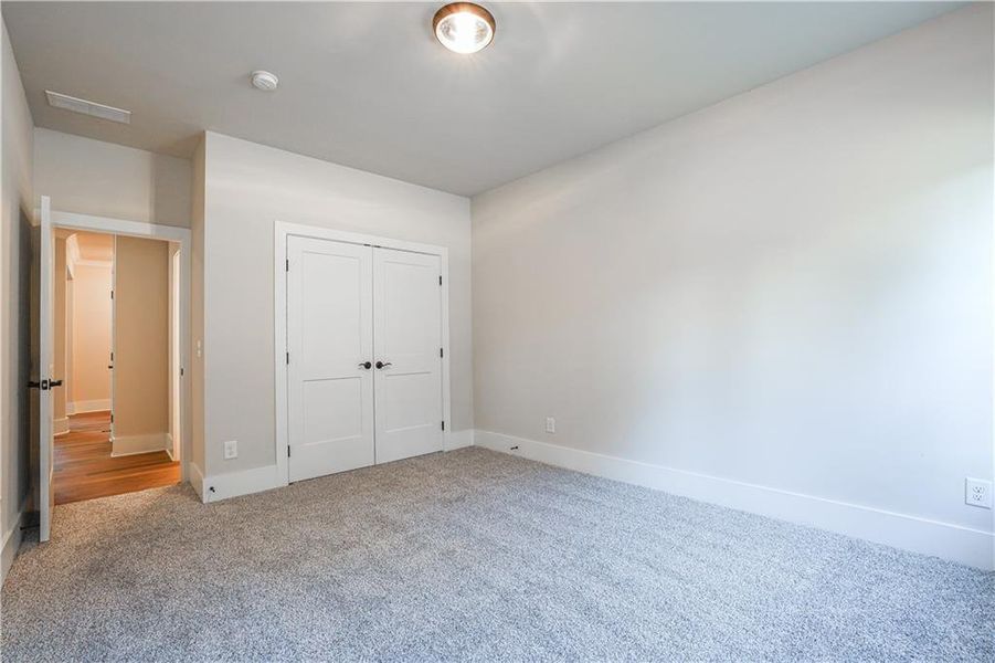 Spacious, unfurnished interior of a new home in , Jefferson (Image 53).