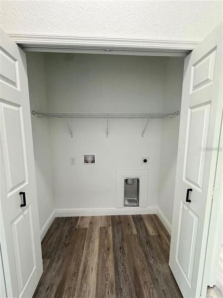 Spacious, unfurnished interior of a new home in , Ocala (Image 36).