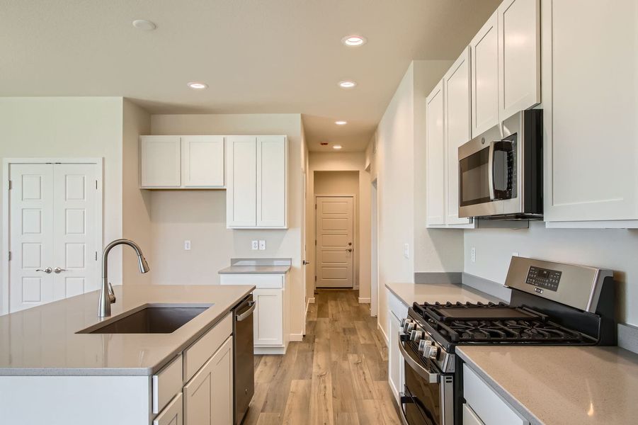 Representative furnished interior of a home built from the Pintail by View Homes in Buffalo Highlands – Commerce City, Commerce City (Image 5).