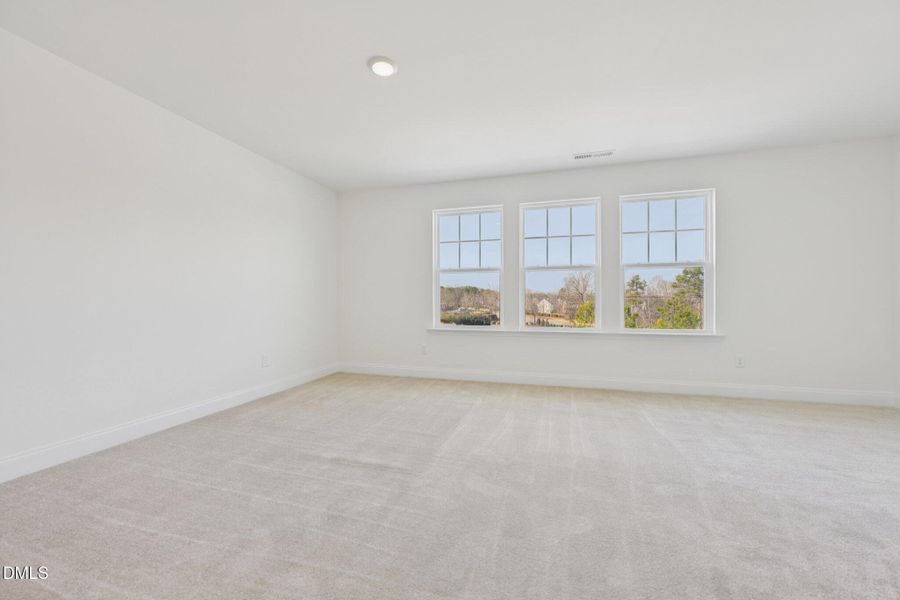 Spacious Primary Suite Spacious Primary Suite