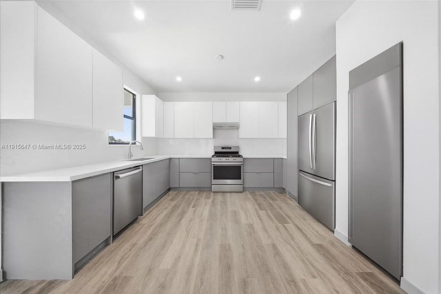 Furnished interior view inside a new home in , Lehigh Acres (Image 6). Furnished interior view inside a new home in , Lehigh Acres (Image 6).
