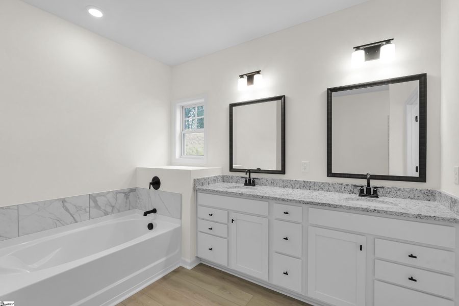 Furnished interior view inside a new home in Lynbrook, Boiling Springs (Image 11).