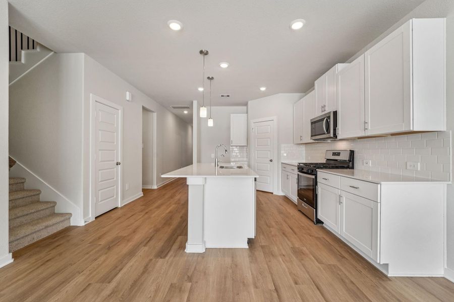 Photo is not of the actual home, but is an inspirational photo of builder’s model home and may depict options, furnishings, and/or decorator features that are not included Photo is not of the actual home, but is an inspirational photo of builder’s model home and may depict options, furnishings, and/or decorator features that are not included