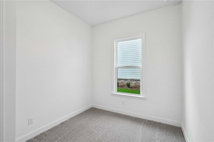 Spacious, unfurnished interior of a new home in East Harbor II at Chestatee, Dawsonville (Image 33).