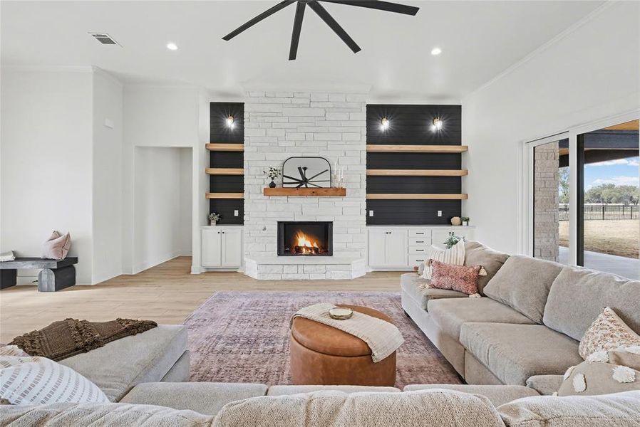 Furnished interior view inside a new home in , Temple (Image 7).