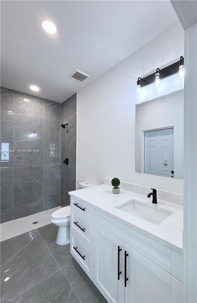 Furnished interior view inside a new home in , Lehigh Acres (Image 6).