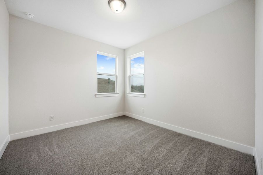 Spacious, unfurnished interior of a new home in Santa Rita Ranch, Liberty Hill (Image 35).