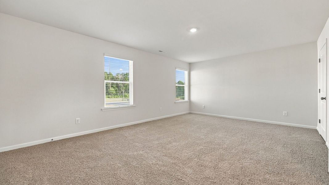 Spacious, unfurnished interior of a new home in Bynum Farms, Farmville (Image 37).