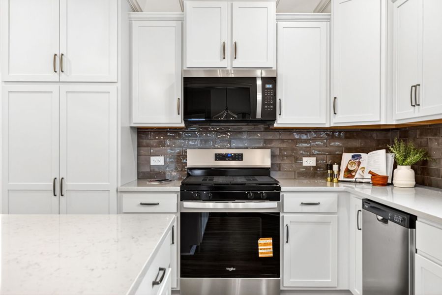 Furnished interior view inside a new home in Edgewater - Lakeview Point, Lancaster (Image 9). Furnished interior view inside a new home in Edgewater - Lakeview Point, Lancaster (Image 9).