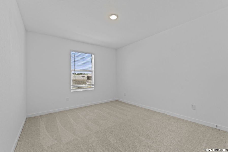 Spacious, unfurnished interior of a new home in Grace Valley, Cibolo (Image 17).