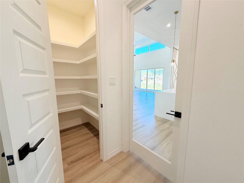 Spacious, unfurnished interior of a new home in , Dayton (Image 42).