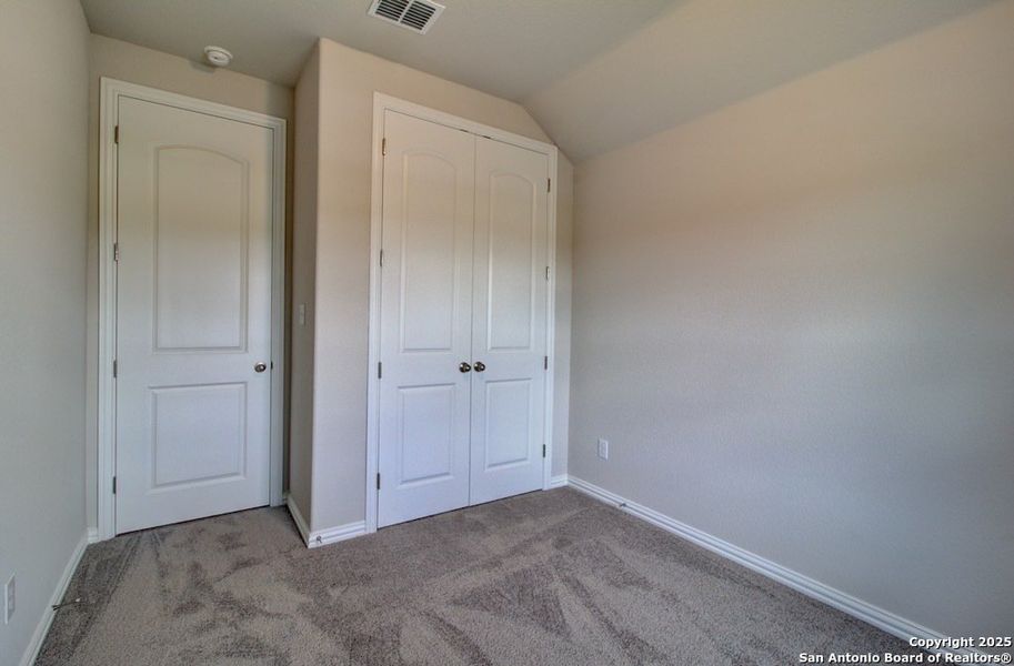 Spacious, unfurnished interior of a new home in Clear Creek, New Braunfels (Image 11). Spacious, unfurnished interior of a new home in Clear Creek, New Braunfels (Image 11).