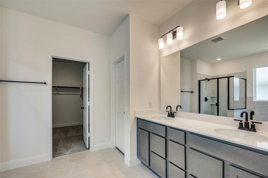 Furnished interior view inside a new home in Sierra Vista at Kelly Ranch, Aledo (Image 6).