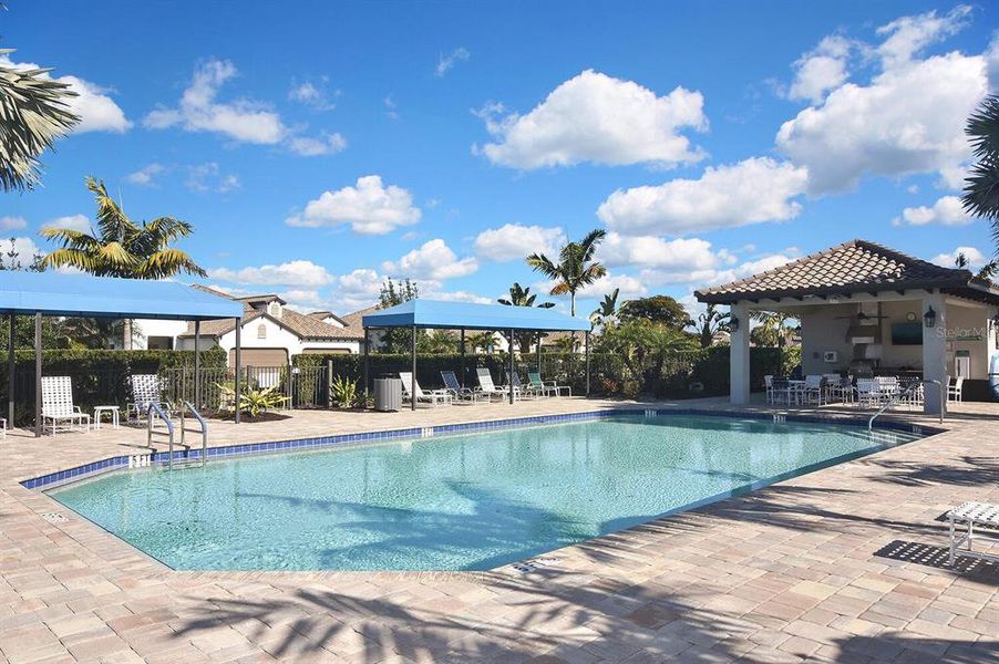 Community amenities in , Englewood (Image 49).