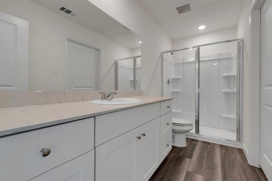 Furnished interior view inside a new home in Creekview Fossil Ridge, Pilot Point (Image 8).