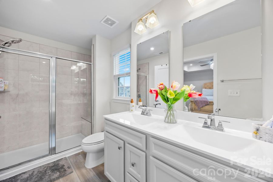 Furnished interior view inside a new home in , Gastonia (Image 25).
