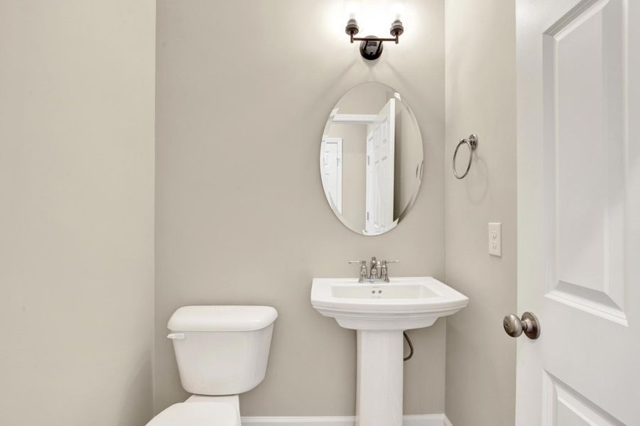 245 Haisley Run New Haven Townhome B Powder Room – Guyton GA