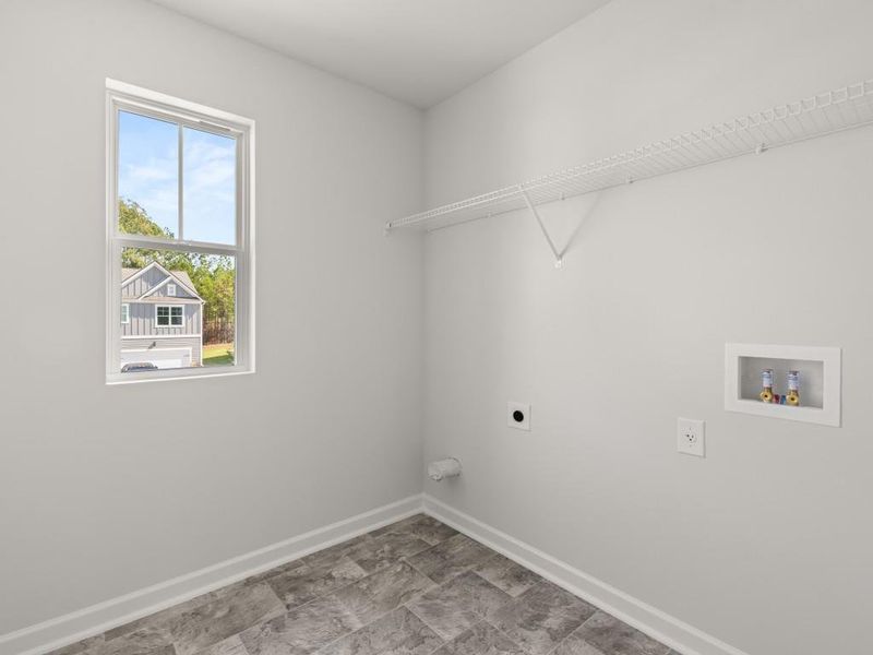 Spacious, unfurnished interior of a new home in Parkside at Carter Grove, Cartersville (Image 38).