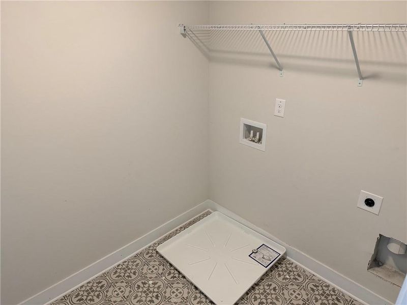 Spacious, unfurnished interior of a new home in Sierra Lake, Cumming (Image 17).
